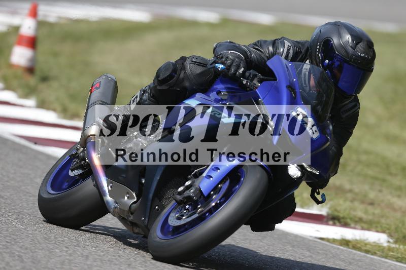 Archiv-2025/49 26.08.2025 Cornu Master School ADR/blau-bleu/349